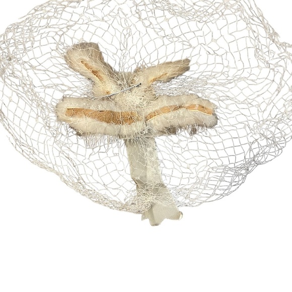 Vintage Women’s Beige Mesh Veil Hat Bow 1950s 1960s - Picture 7 of 9